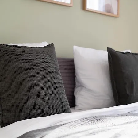 Apartment Schoene In Der Innenstadt I Home2share *