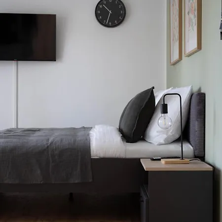 Apartment Schoene In Der Innenstadt I Home2share