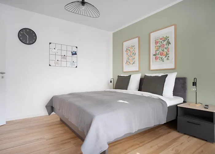 Schoene In Der Innenstadt I Kostenloses Parken I Home2share Apartman *