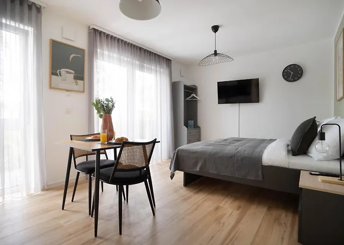 Schoene In Der Innenstadt I Kostenloses Parken I Home2share Apartman *