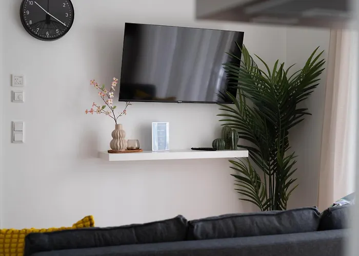 Schoene In Der Innenstadt I Kostenloses Parken I Home2share Apartman *